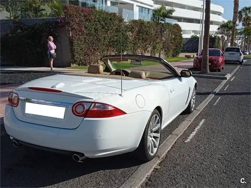 Usado Jaguar XK8 298 CV (219 kW) 2007 Blanco Descapotable