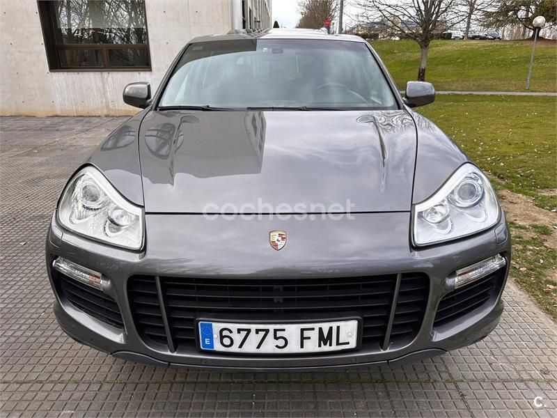 Usado Porsche Cayenne Turbo 500 CV (367 kW) 2007 Gris / plata SUV