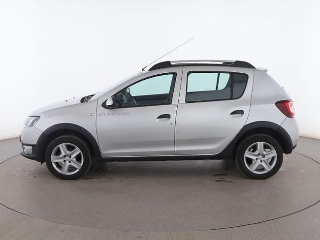 Usado Dacia Sandero Stepway 91 CV (66 kW) 2015 Blanco Utilitario