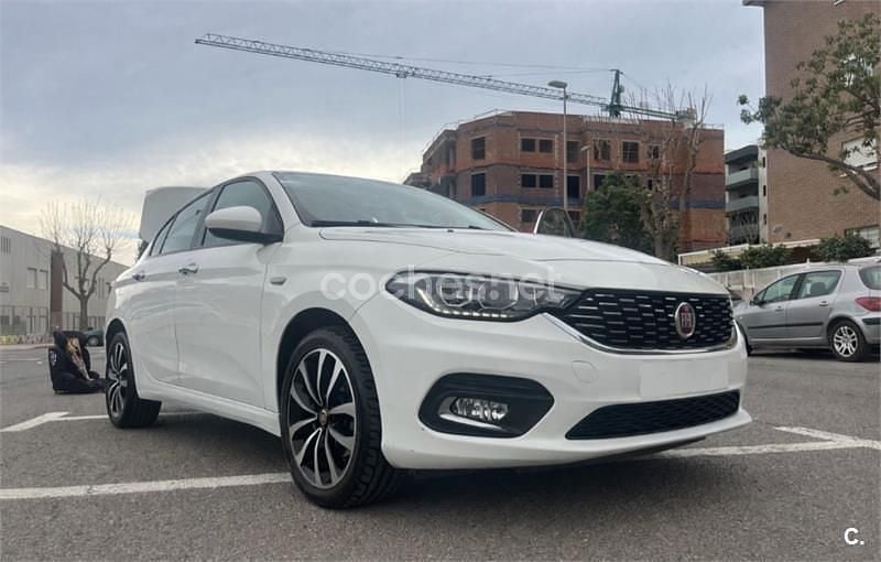 Usado Fiat Tipo Lounge 120 CV (88 kW) 2021 Blanco Berlina