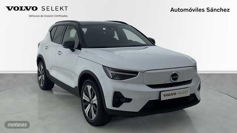 Blanco Usado 2022 Volvo XC40 Plus SUV | 38.350 € (Precio justo) - Imagen 1/4