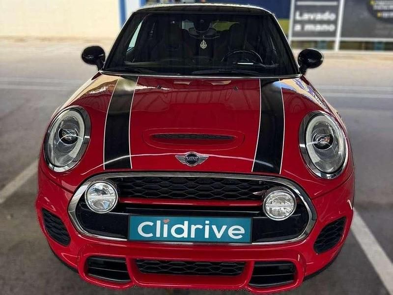Usado Mini John Cooper Works 231 CV (169 kW) 2016 Rojo Utilitario
