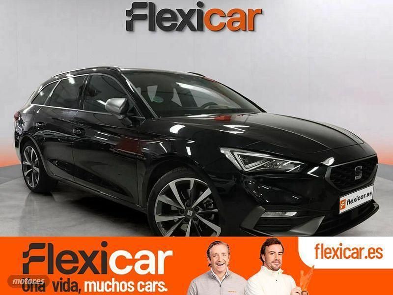 Usado Seat Leon FR 150 CV (110 kW) 2021 Negro Familiar