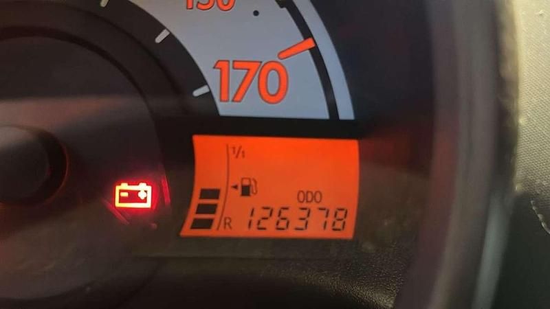 Begagnad Citroën C1 68 HK (50 kW) 2009 Silver Halvkombi