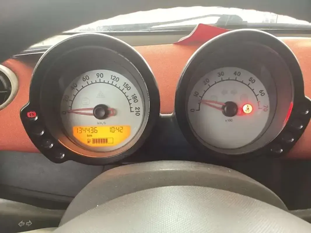 Usado Smart ForFour Pulse 95 CV (69 kW) 2004 Gris Utilitario