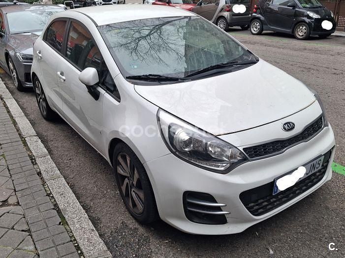 Usado Kia Rio 84 CV (61 kW) 2016 Blanco Utilitario
