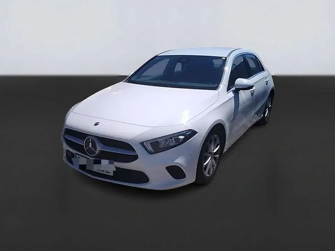 Usado Mercedes CLA200 150 CV (110 kW) 2019 Blanco Coupe
