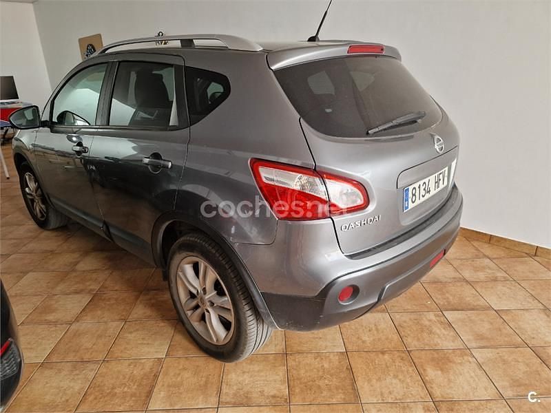 Usado Nissan Qashqai Tekna 110 CV (80 kW) 2011 Gris / plata SUV