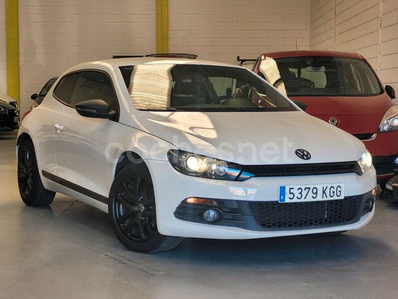 Blanco Usado 2014 VW Scirocco R-line Coupe | 11.990 € (Precio justo) - Imagen 1/4