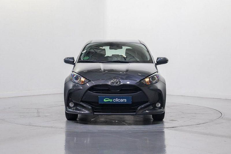 Usado Toyota Yaris Edition 125 CV (91 kW) 2024 Gris Utilitario