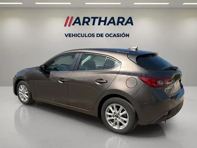 Usado Mazda 3 Style 120 CV (88 kW) 2016 Beige Berlina