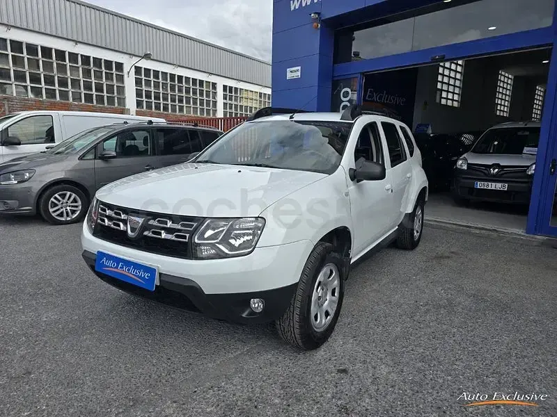 Usado Dacia Duster Lauréate 125 CV (91 kW) 2015 Blanco SUV