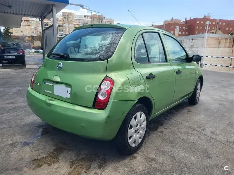 Usado Nissan Micra Visia 65 CV (47 kW) 2003 Verde Utilitario
