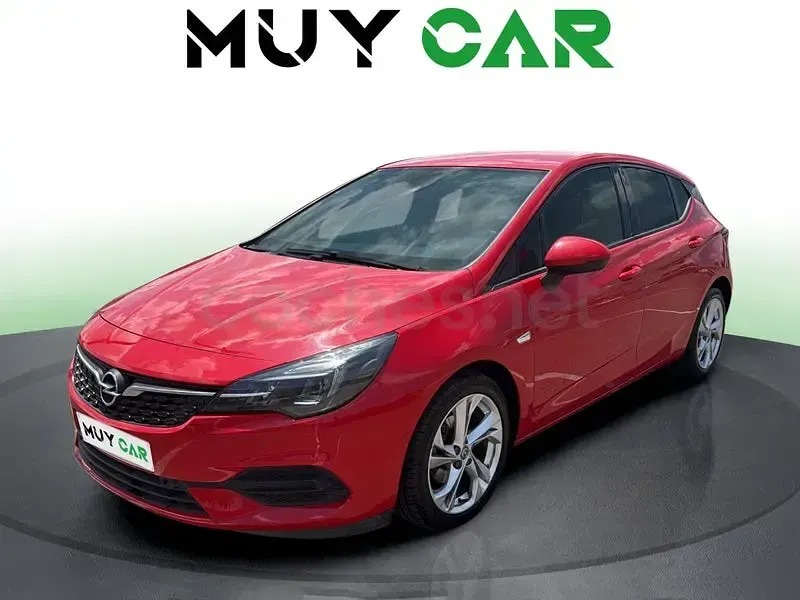 Usado Opel Astra GS Line 110 CV (80 kW) 2020 Rojo Utilitario