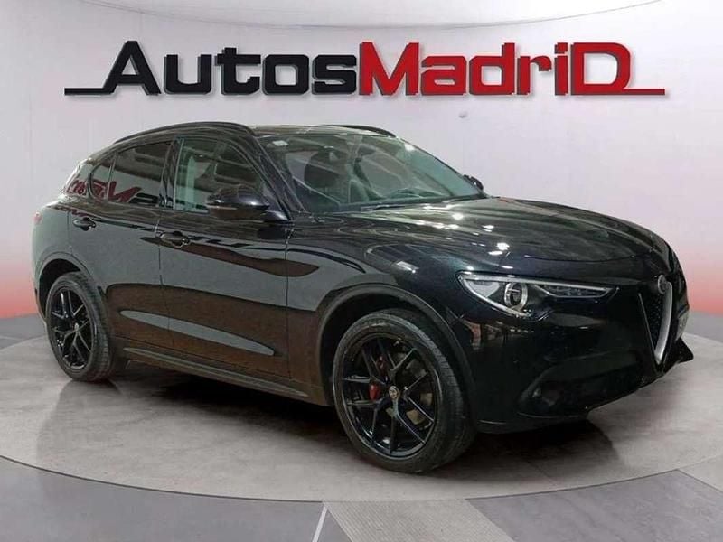 Negro Usado 2020 Alfa Romeo Stelvio Veloce SUV | 23.990 € (Super precio) - Imagen 1/4