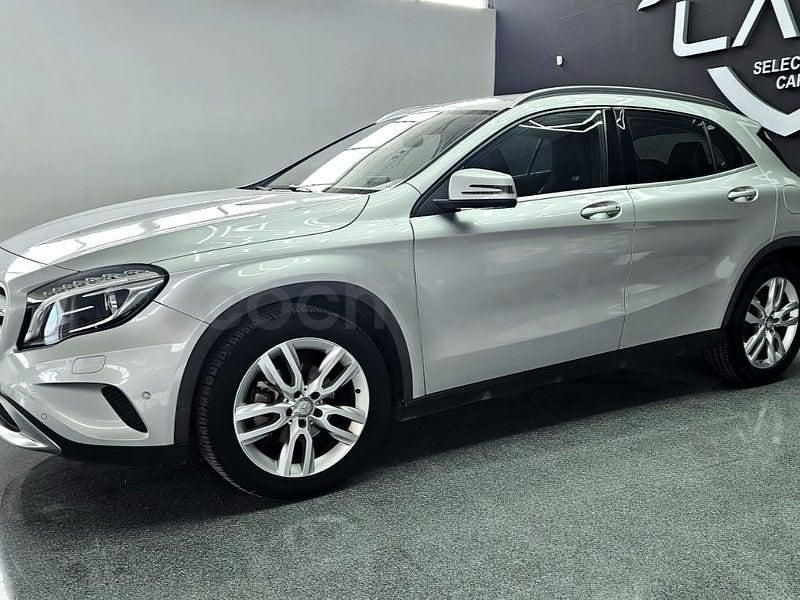 Usado Mercedes GLA200 Urban 136 CV (100 kW) 2016 Gris / plata SUV