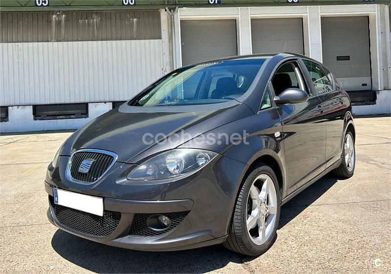 Gris / plata Usado 2008 Seat Toledo Sport Berlina | 2800 € (Precio justo) - Imagen 1/4