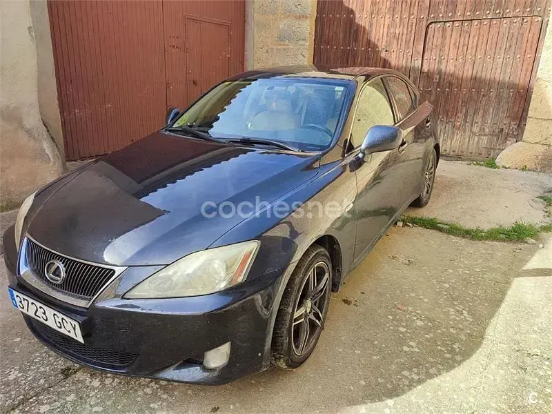 Usado Lexus IS220d President Line 177 CV (130 kW) 2008 Negro Berlina