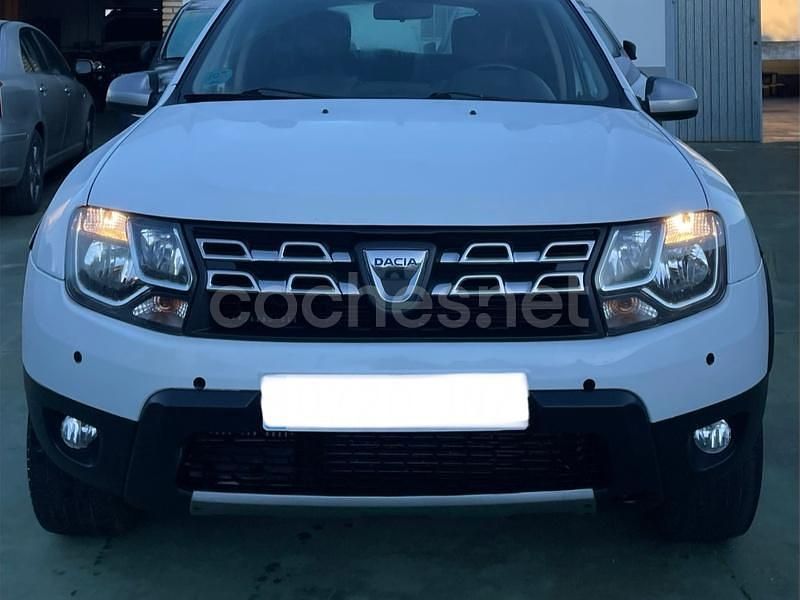 Usado Dacia Duster Lauréate 110 CV (80 kW) 2016 Blanco SUV