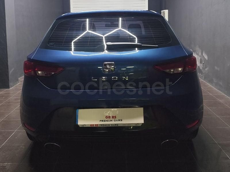 Usado Seat Leon 150 CV (110 kW) 2020 Azul Berlina