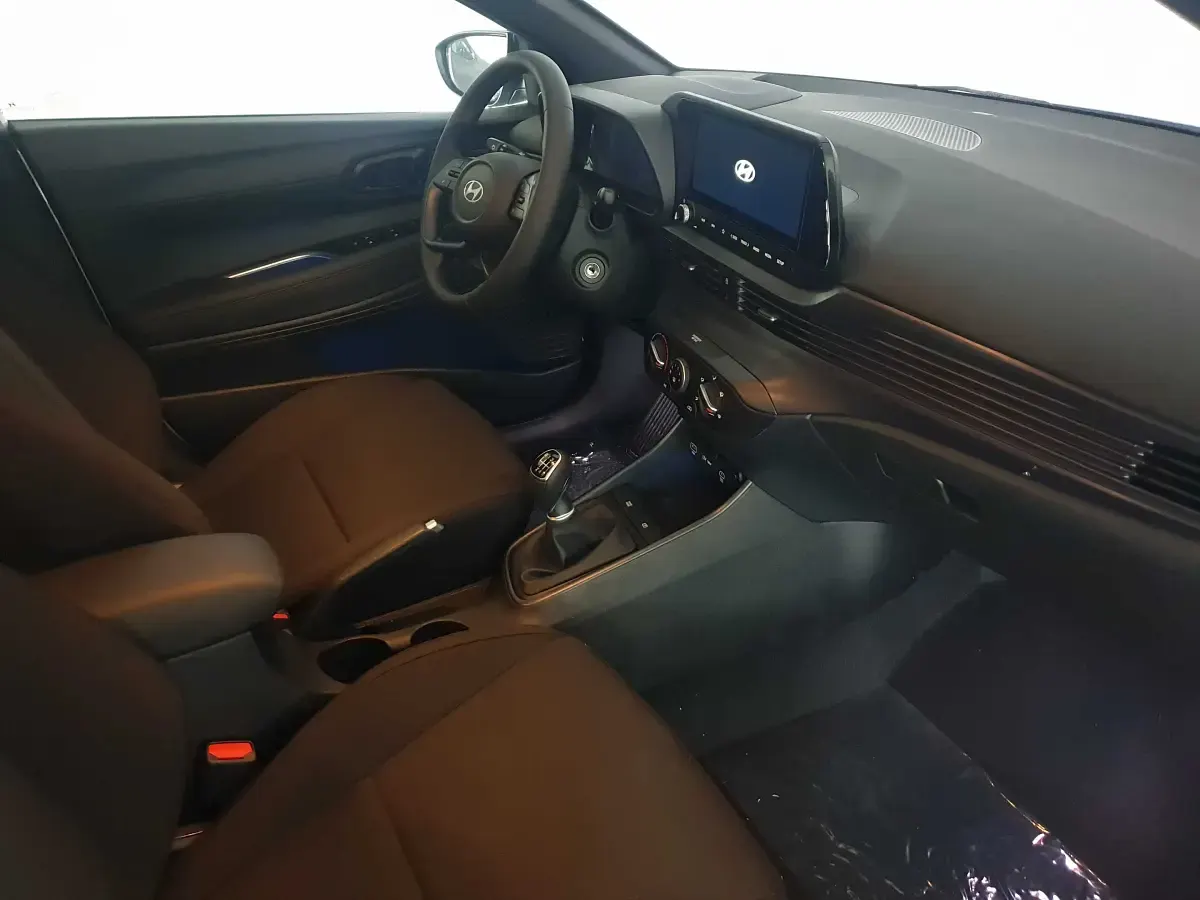 Nuevo Hyundai i20 Blackline 90 CV (66 kW) 2026 Utilitario