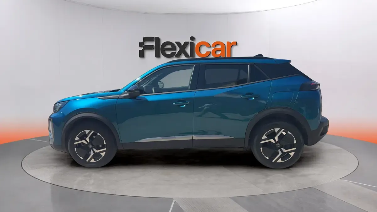 Usado Peugeot 2008 Allure 101 CV (74 kW) 2025 Azul SUV
