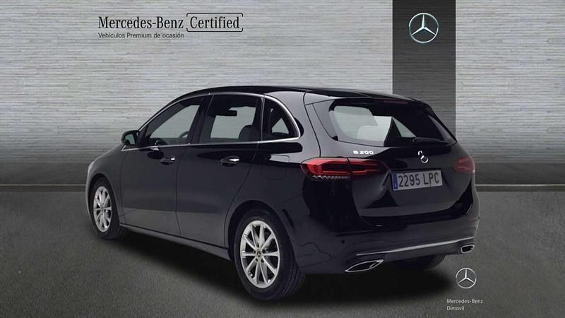 Usado Mercedes B200 163 CV (119 kW) 2021 Negro Monovolumen