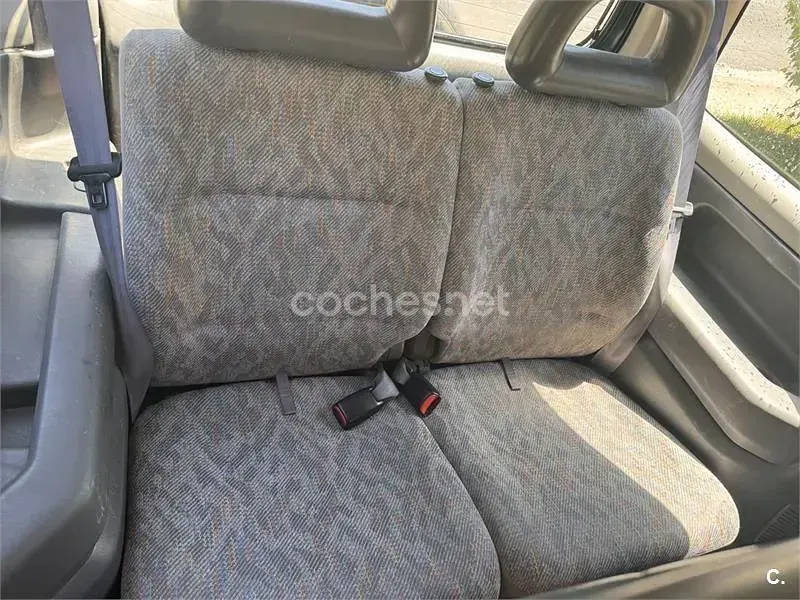 Usado Suzuki Jimny 80 CV (58 kW) 1999 Verde SUV