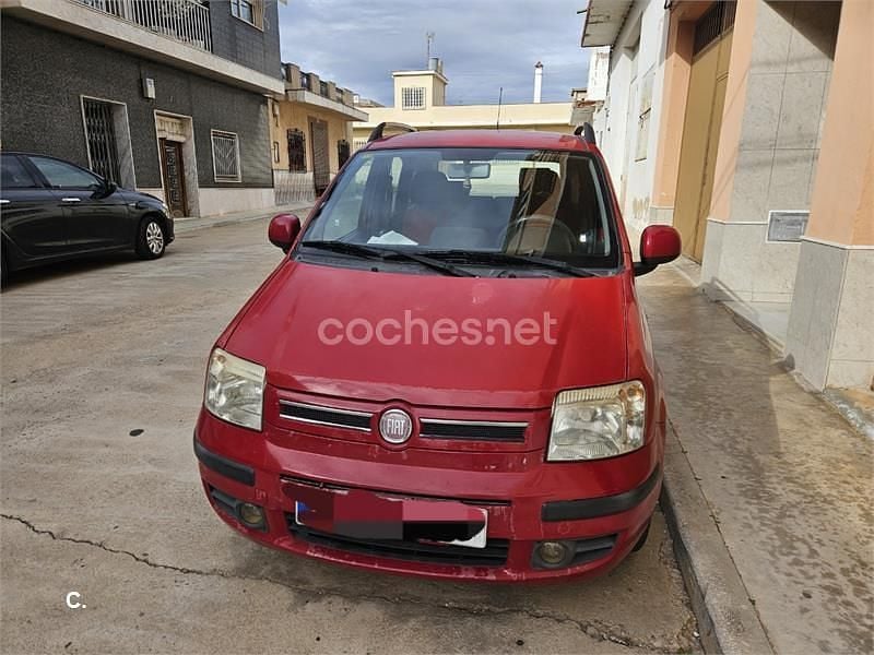 Rojo Usado 2010 Fiat Panda Dynamic Berlina | 3700 € (Precio justo) - Imagen 1/4
