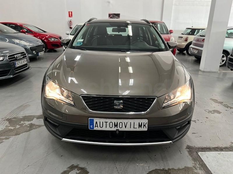 Usado Seat Leon 4Drive 150 CV (110 kW) 2016 Marrón Familiar