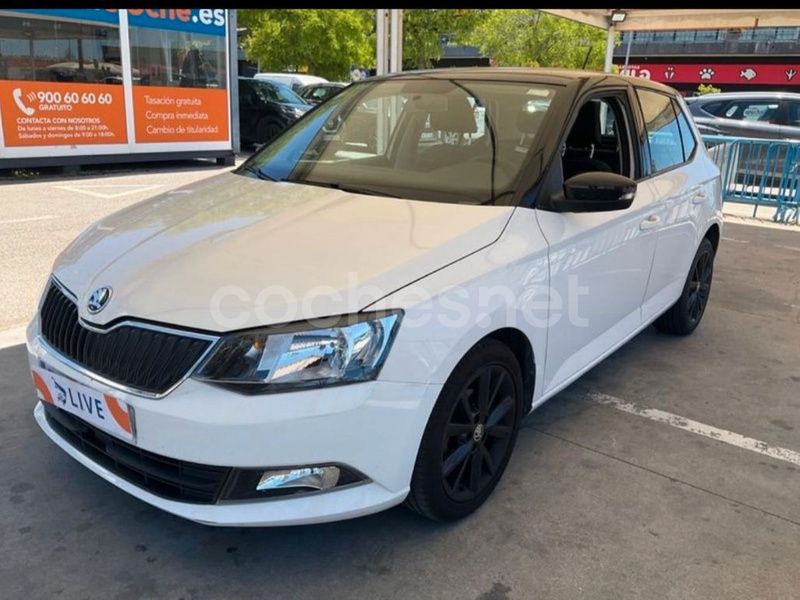 Blanco Usado 2015 Skoda Fabia Ambition Berlina | 7950 € (Precio justo) - Imagen 1/4