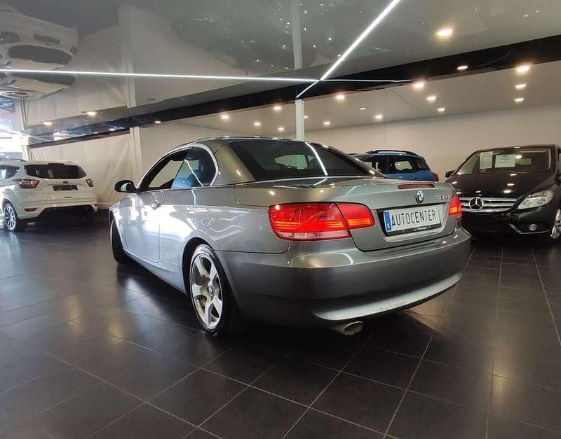 Usado BMW 320 184 CV (135 kW) 2010 Gris Coupe