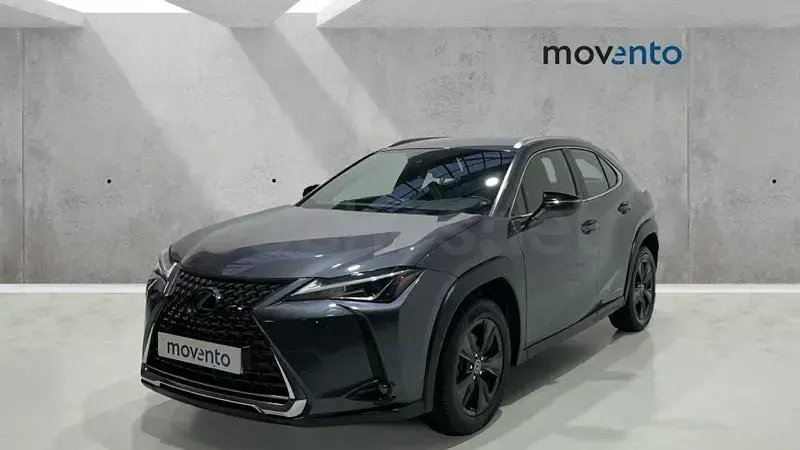 Usado Lexus UX Business Edition 184 CV (135 kW) 2022 Gris / plata SUV