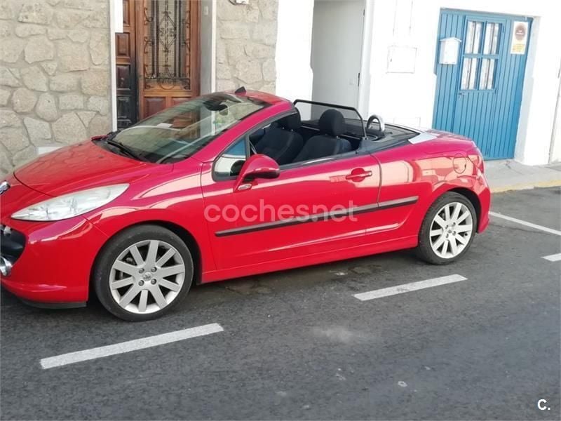 Rojo Usado 2007 Peugeot 207 CC Sport Descapotable | 4600 € (Precio justo) - Imagen 1/4