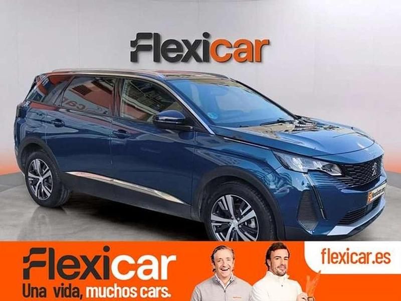 Usado Peugeot 5008 Allure 136 CV (100 kW) 2024 Azul SUV