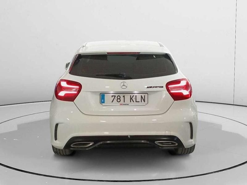 Usado Mercedes A180 122 CV (89 kW) 2018 Blanco Utilitario