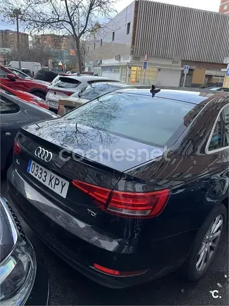 Usado Audi A4 Design 150 CV (110 kW) 2018 Negro Berlina