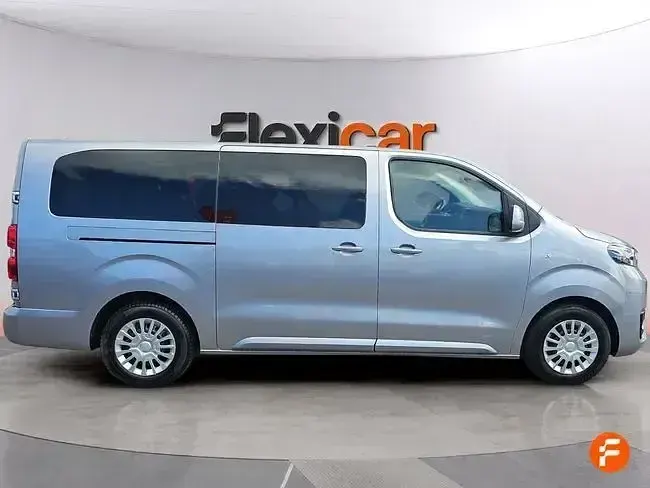 Usado Toyota Proace Verso 120 CV (88 kW) 2023 Gris Familiar