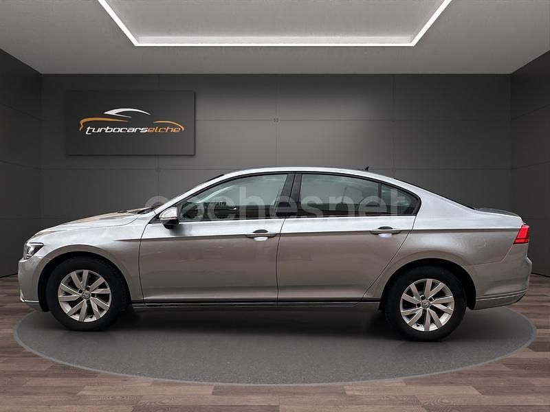 Usado VW Passat Business 150 CV (110 kW) 2020 Beige Berlina