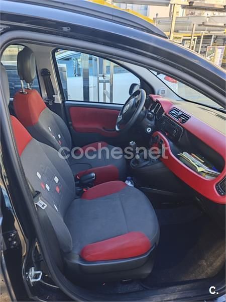 Usado Fiat Panda Lounge 69 HP (50 kW) 2013 Preto Citadino