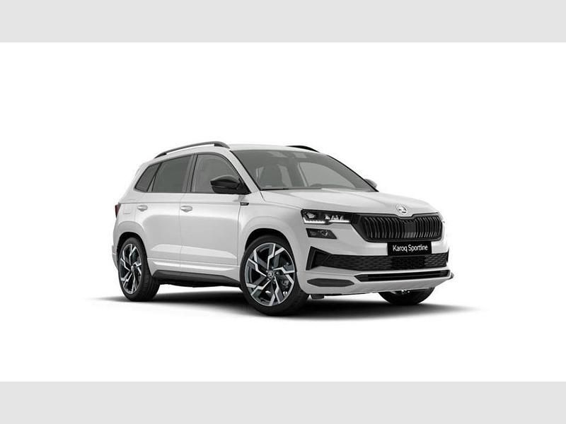 Usado Skoda Karoq SportLine 150 CV (110 kW) 2025 Blanco SUV