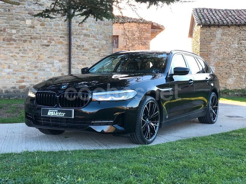 Negro Usado 2023 BMW 520 Comfort Edition Familiar | 32.990 € (Precio justo) - Imagen 1/4