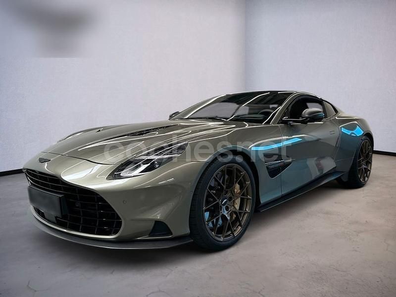 Gris / plata Usado 2025 Aston Martin Vanquish Coupe | 464.900 € - Imagen 1/4