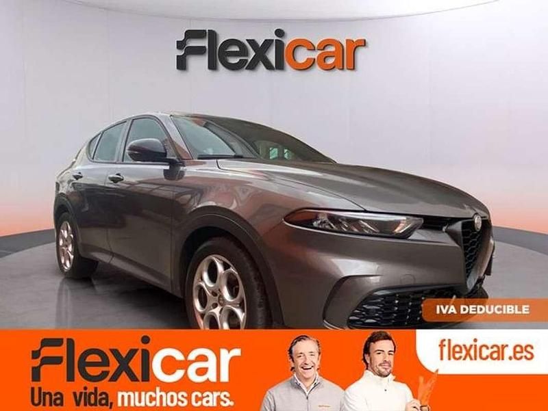 Gris Usado 2023 Alfa Romeo Tonale Sprint SUV | 21.790 € (Precio justo) - Imagen 1/4