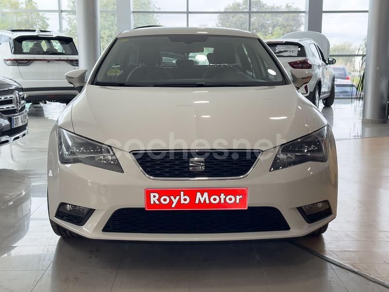 Usado Seat Leon Style 105 CV (77 kW) 2014 Blanco Utilitario