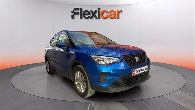 Usado Seat Arona Style 110 CV (80 kW) 2023 Azul SUV