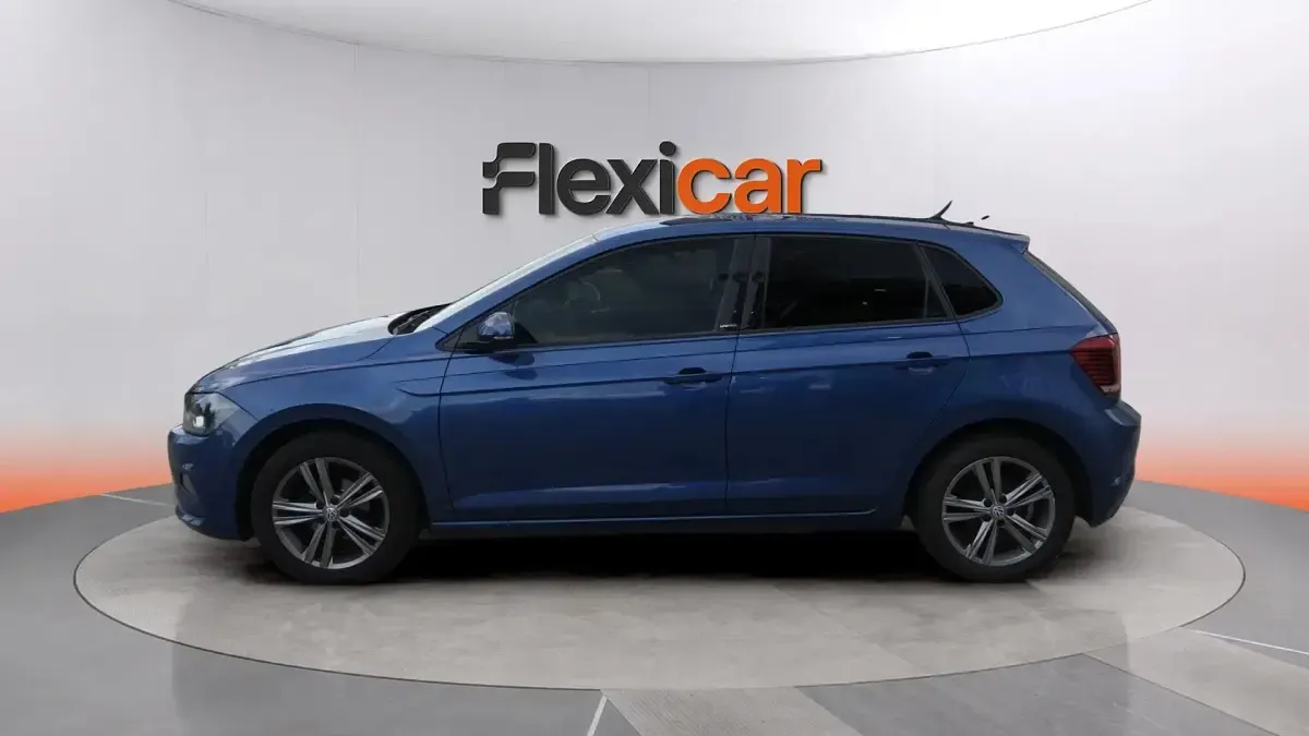 Begagnad VW Polo Advance 95 HK (69 kW) 2020 Blå Halvkombi