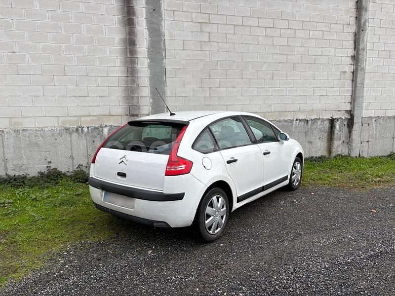 Usado Citroën C4 110 CV (80 kW) 2005 Blanco Berlina