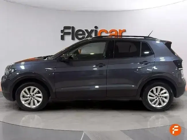 Usado VW T-Cross Advance 110 CV (80 kW) 2022 Gris SUV