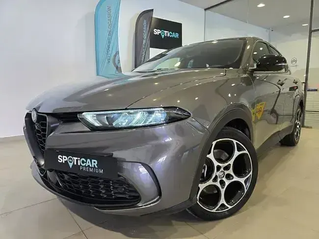 Usado Alfa Romeo Tonale Sprint 130 CV (95 kW) 2024 Gris SUV